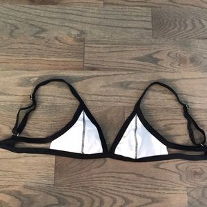 Triangle bikini top with adjustable straps